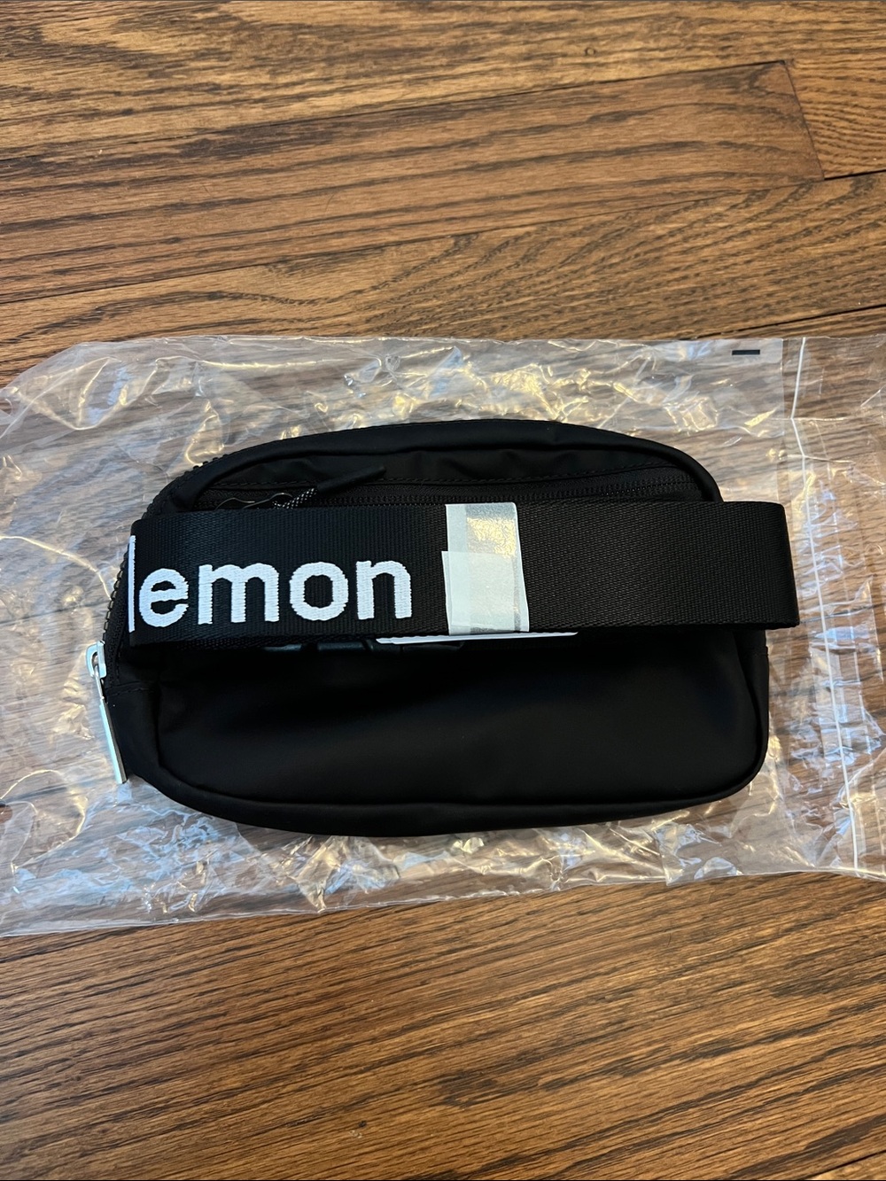 NEW Lululemon Everyday Black Belt Bag with Logo Strap Black
